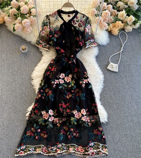 Robe vintage brodée haute qualité boho boheme chic monyronyboho