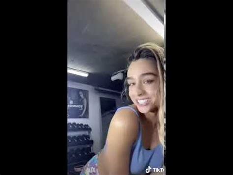 Hot Girl Shaking Ass YouTube