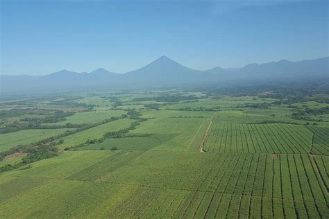 2024 ケツァル港からの昼食付き、アティトラン湖の終日ツアー。、提供元：guate Tours By Nelson プエルト・デ・サン