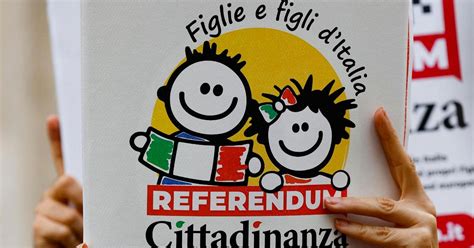 Cittadinanza Oltre 500mila Firme Per Il Referendum Dimezzare Gli Anni