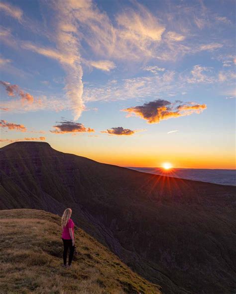 Pen y Fan Horseshoe: a sunset adventure to remember — Walk My World