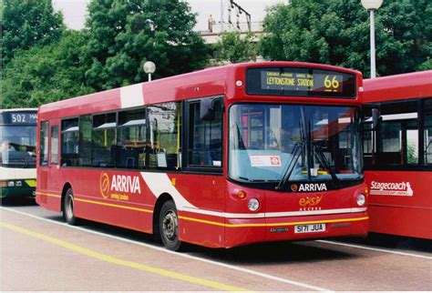 London Bus Route 66