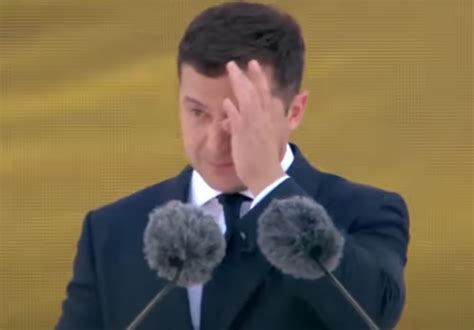 Зеленский прослезился на параде в честь Дня независимости Украины