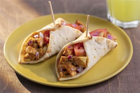 Tikka Egg Naan Wrap Recipe Recipes Meal Suggestions Lunch