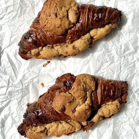 Cookie Dough Croissants - butt.erhand