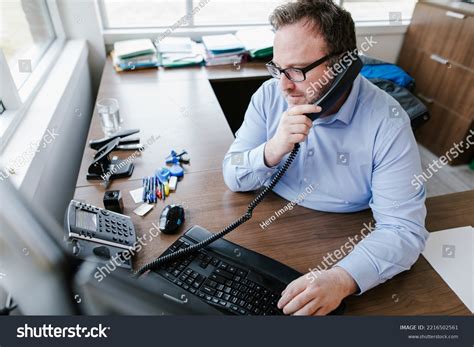 13124 Candid Conversation Manager Images Stock Photos 3d Objects
