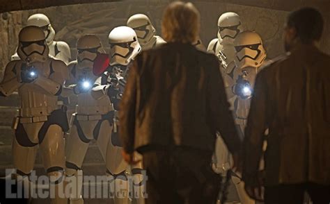 Check Out These Star Wars 7 Deleted Scene Images and Descriptions ...