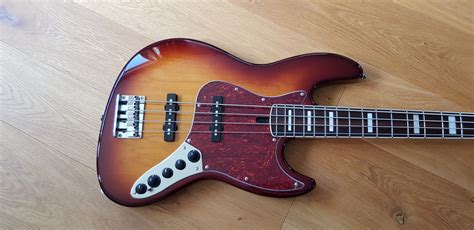 SOLD: Sire Marcus Miller V7 Jazz Bass - as new - Classic & Cool Guitars