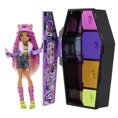 Monster High Doll | Clawdeen Wolf | Dress-Up Locker | MATTEL