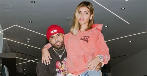 Nicky Jam Presume De Su Novia Aleska Genésis En Bikini Desde El Paraíso