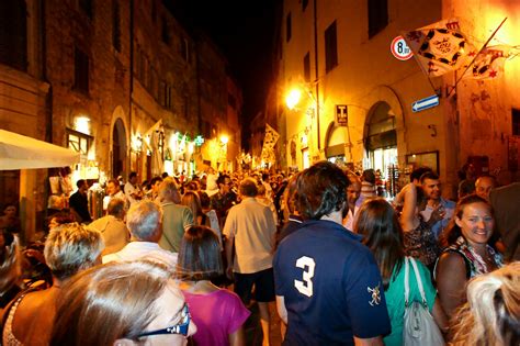 Calici Calici Di Stelle A Massa Marittima Jedydjah Flickr