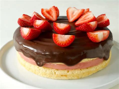 Neapolitan Boston Cream Pie Recipe Dan Langan Food Network