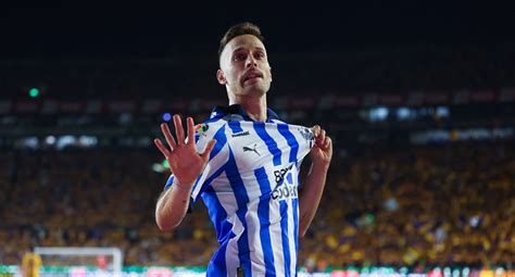 Sergio Canales podría igualar un récord histórico de Rayados ante Tigres