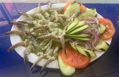 Mariscos Luna Bahia 6606 Pacific Blvd Suite 107 Huntington Park CA