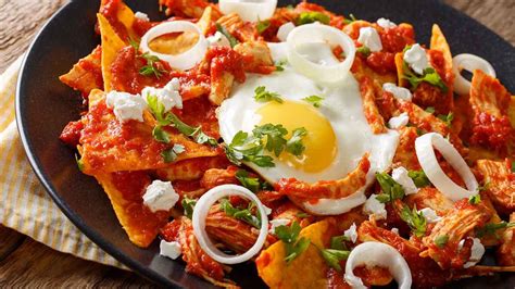 Chilaquiles rojos ¿Cómo hacer la receta y cuántas calorías tiene?