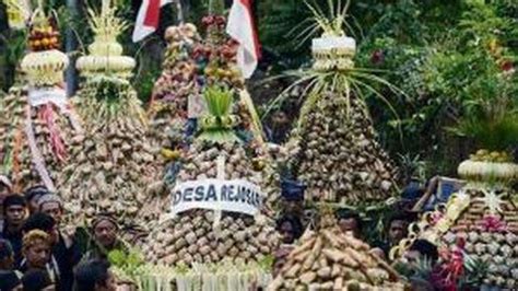 Kirab Gunungan Seribu Ketupat Dan 4 Tradisi Unik Merayakan Lebaran