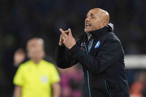 Napoli Chi Completa Il Tridente D Attacco L Idea Di Spalletti Spunta