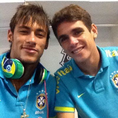 Neymar e Oscar são os jogadores mais bem pagos do mundo