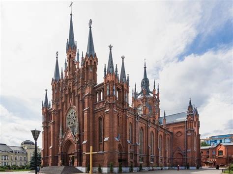 Католический кафедральный собор Девы Марии в Москве