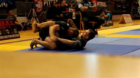 IX MP NO GI FINAŁ czarne pasy 67 5 kg Igor Wojtas vs Aleksander