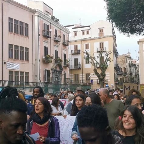 A Palermo Il Camper Contro Le Droghe Una Media Di Soccorsi Al