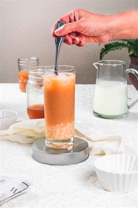 Lychee Bubble Tea An Easy Lychee Boba Tea Recipe The Flavor Bells