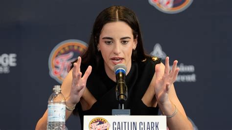 'Sexist' remarks toward WNBA's Caitlin Clark