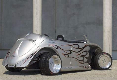 Os equipamentos multimídia do fusca hot rod tunado Clarion Matéria