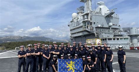 Marine De Besan On Des Apprenants En Visite Sur La Base Navale De