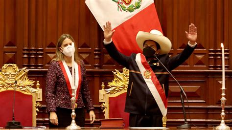 Pedro Castillo Asume Como Nuevo Presidente De Perú La Opinión