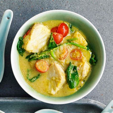 Keralan Coconut Fish Curry Healthy Recipe Ww Uk