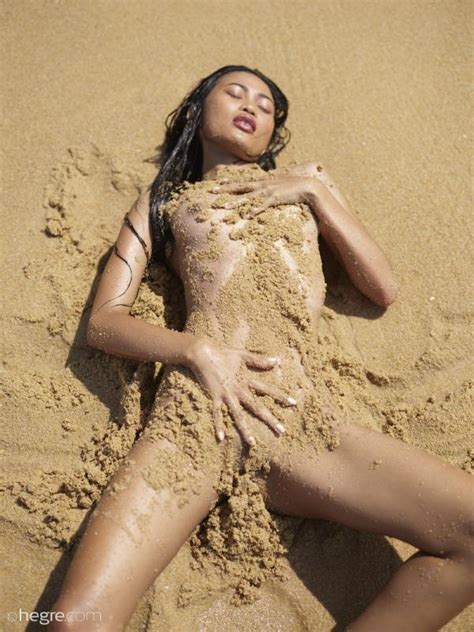 Hiromi Nude Beach