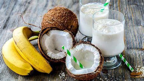 Easy And Quick Yummy Coconut Smoothie Recipe For Beginners Youtube