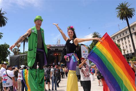 Todo Orgullo Es Político Celebración Y Reclamos Del Colectivo Lgbt A