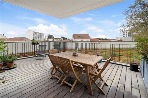 Vente Modern apartment with terrace in the heart of Montchat à LYON