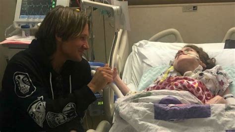 Keith Urban Grants Fan's "Dying Wish" With Beautiful Bedside Performance