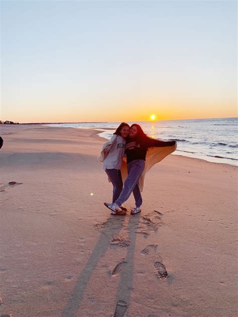 𝕡𝕚𝕟𝕥𝕣𝕖𝕤𝕥 𝕞𝕒𝕣𝕚𝕖𝕝𝕝𝕒𝟚𝟚𝟟 Best Friend Photos Beach Pictures Bff Pictures