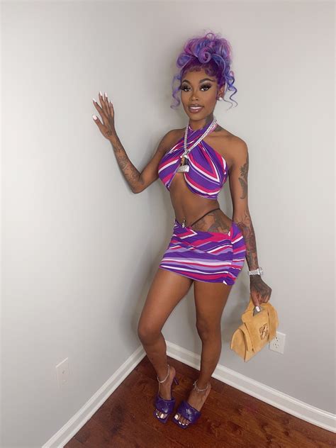 Pin On Asian Doll