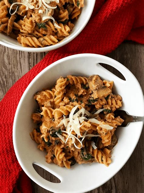 Creamy Cashew Tomato Sauce Pasta The Small Town Foodie