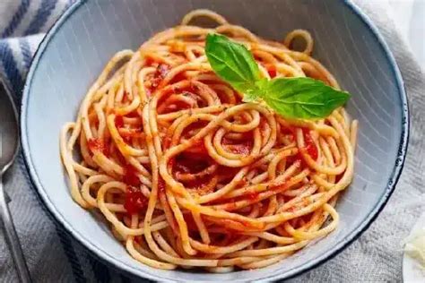 Macarrão Com Molho De Tomate Receitinhas Caseiras