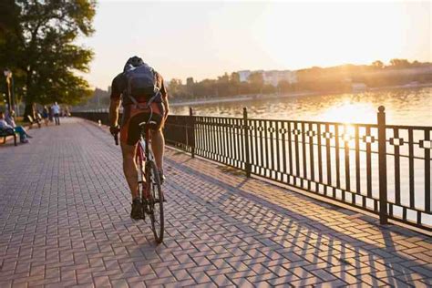 Prepárate para descubrir Valencia en bicicleta con Santa Marcelita