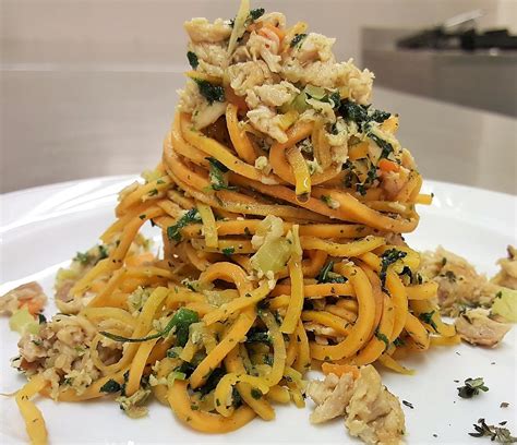 Spaghetti Di Patate Con Rag Di Coniglio Senza Glutine E Latticini