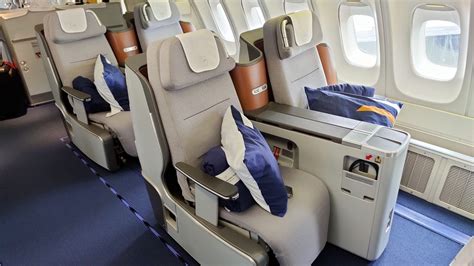 Erste Eindrücke Der Lufthansa Boeing 747 400 Business Class Reisetopia