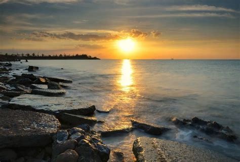 Pantai Marina Semarang