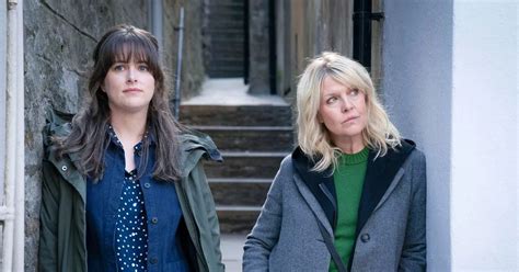 BBC Shetland S Ashley Jensen Confirms Future As DCI Ruth Calder As