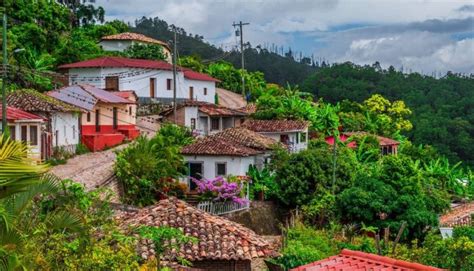 Un Lugar Fascinante En Honduras Llamado Cedros Diario RoatÁn