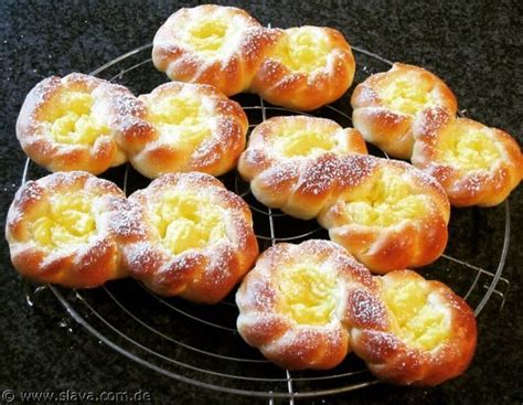 Schnelle Softe Saftige Pudding Brezel Aus Quark L Teig Slava