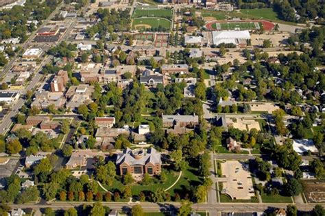 Illinois Wesleyan University, Residence Halls - Henneman Engineering