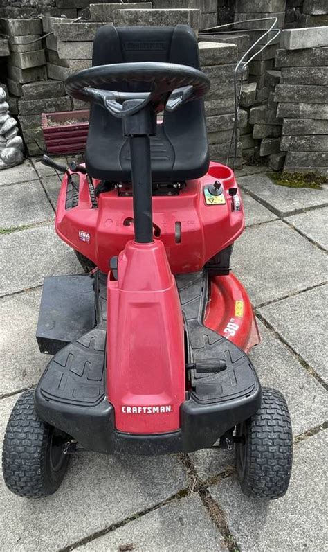 Craftsman R100 Rear Engine Riding Mower Heavy Construction Equipment