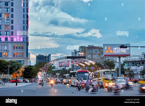 Street scene in Da Nang city center. Da Nang, Vietnam Stock Photo - Alamy